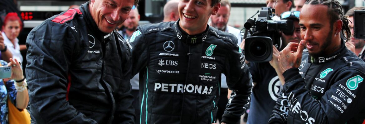F1: Hamilton e Russell agradecem funcionários da fábrica da Mercedes