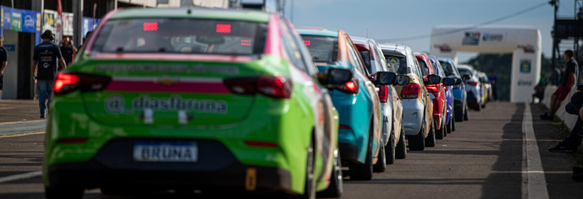 Turismo Nacional: Pilotos disputam prêmios no encerramento da temporada