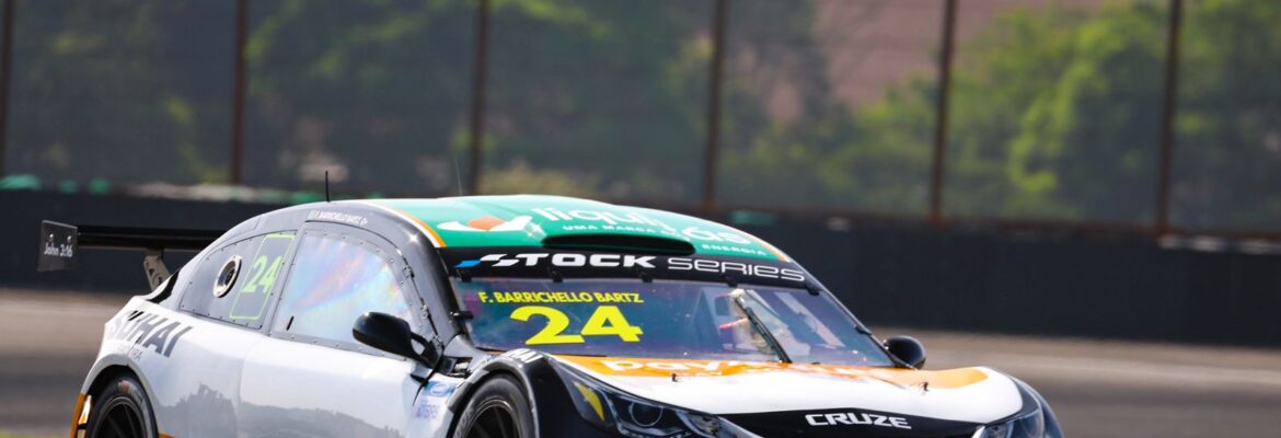 Pipe Barrichello Bartz sobe ao pódio e vai em busca do título de Rookies em Interlagos