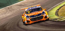 Cacá Bueno faz balanço positivo de temporada 2023 da Stock Car