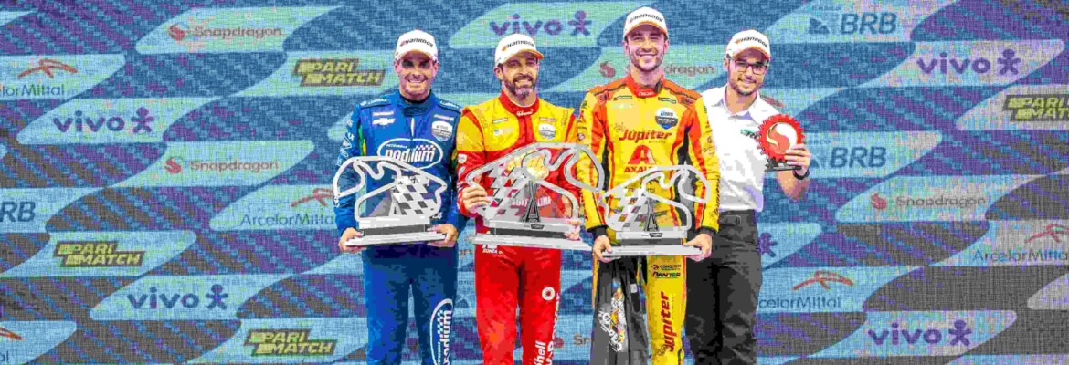 Gabriel Casagrande conquista o bicampeonato da Stock Car em Interlagos