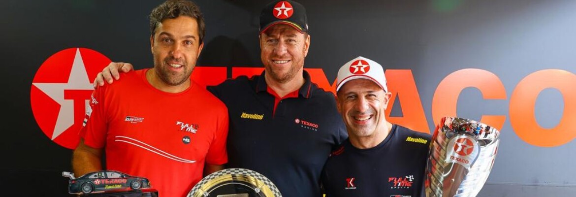 Stock Car: Tony Kanaan é homenageado pela Texaco Racing com troféus em Interlagos