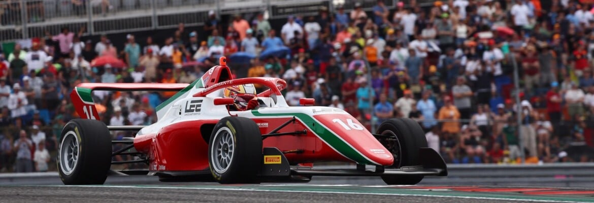 Pilota júnior da McLaren F1, Bianca Bustamente, se desculpa por curtir tweet preconceituoso contra Stroll