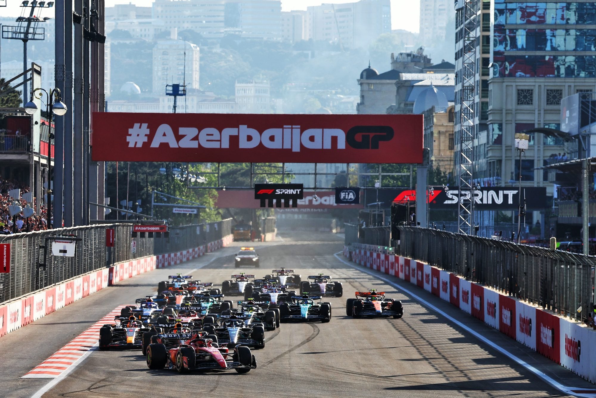 F1: FIA planeja retorno dos motores V8 para temporada 2030