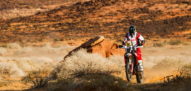 Branch vence primeira especial do Dakar nas motos