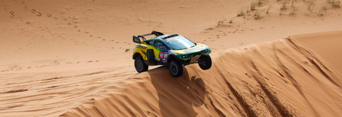 Dupla brasileira no Dakar promove campanha sobre coleta de resíduos dos mares