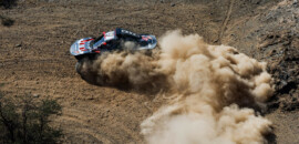 Ekstrom vence oitava especial, e Sainz mantém liderança do Dakar nos carros