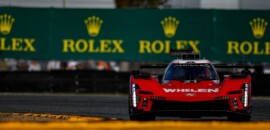 Time de Pipo Derani lidera as 24 Horas de Daytona após um quarto de corrida