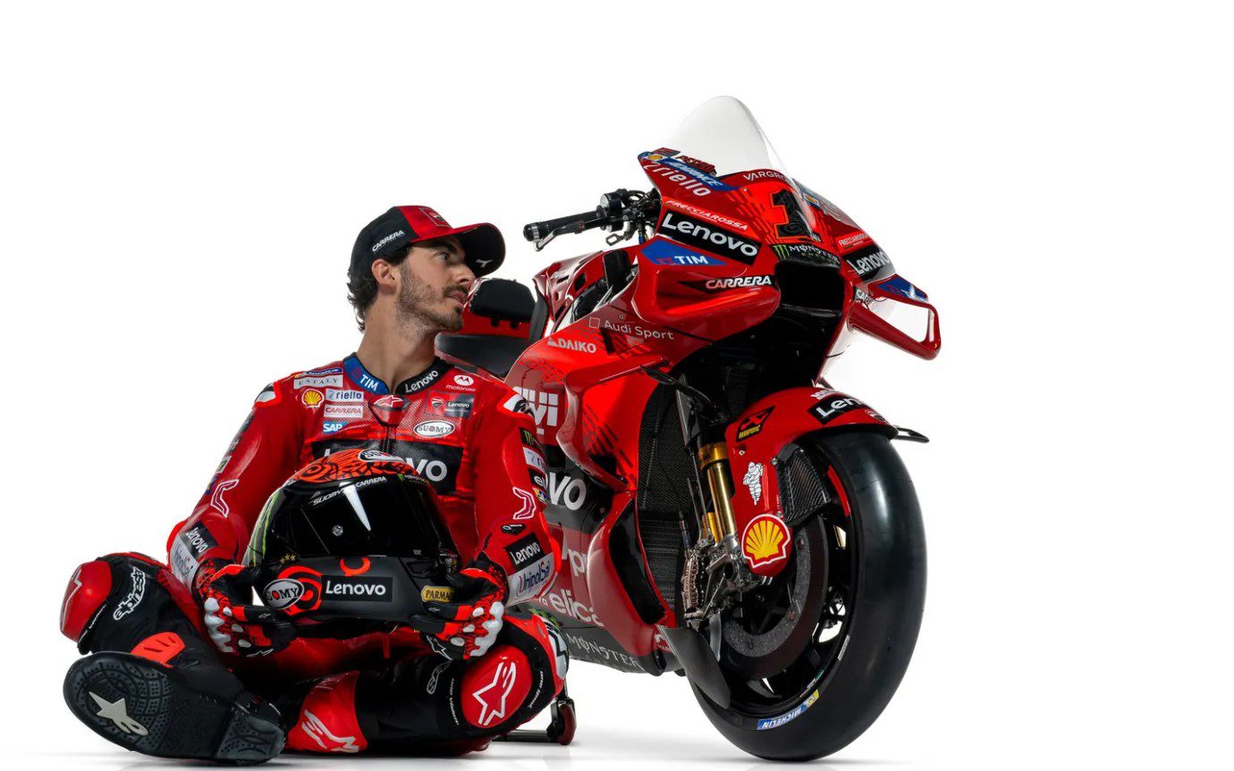 MotoGP: Ducati exibe moto de campeão Bagnaia em evento na Itália Lançamento Ducati 2024 - Francesco Bagnaia Enea Bastianini