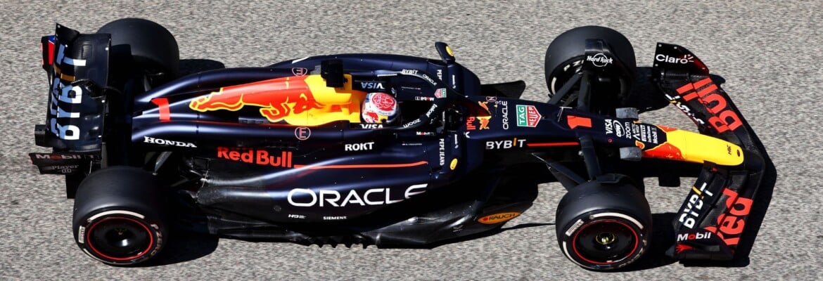 F1: Verstappen domina e é mais rápido do dia 1 de testes no Bahrein