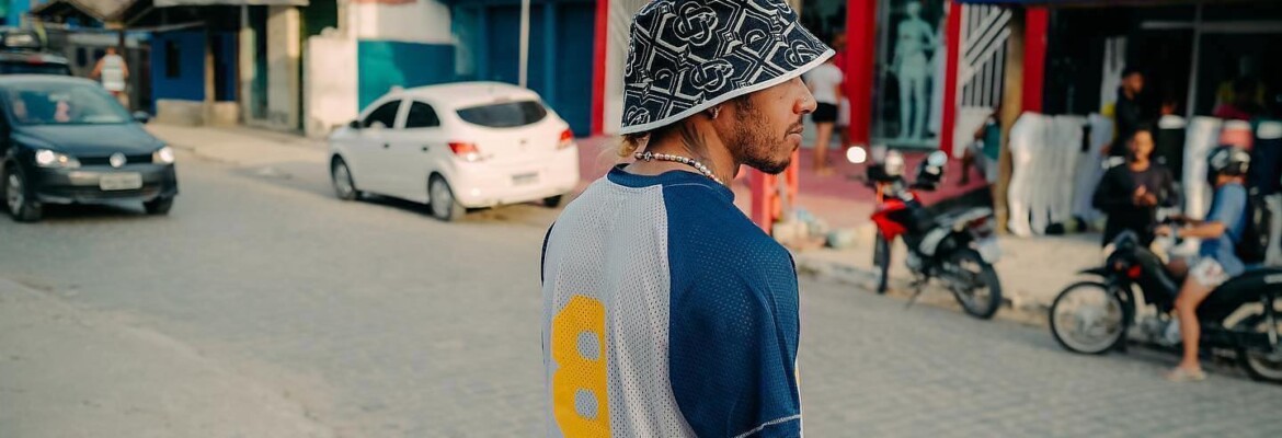 F1: Lewis Hamilton recebe convite especial do Bahia durante visita ao Brasil F1: Lewis Hamilton recebe convite especial do Bahia durante visita ao Brasil