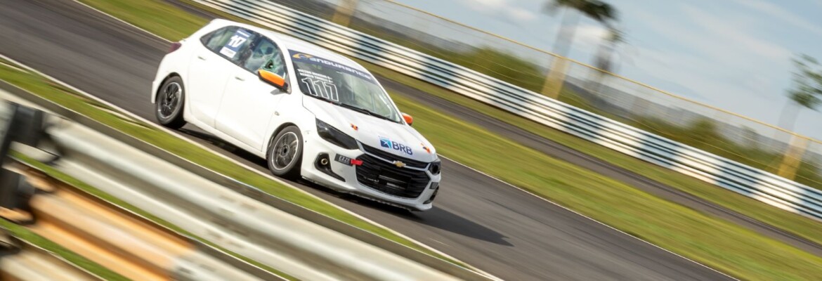 Victor Manzini fecha primeiros treinos de Goiânia em 5º lugar