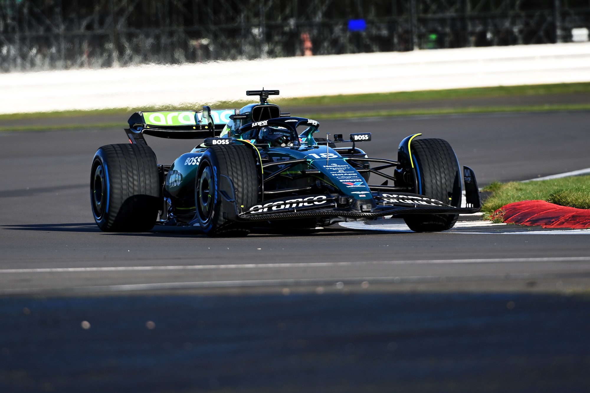 F1: Aston Martin mantém verde tradicional e apresenta o AMR24; veja as fotos F1: Aston Martin mantém verde tradicional e apresenta o AMR24; veja as fotos