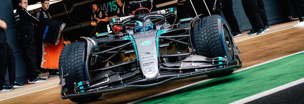 F1: Hamilton e Russell fazem shakedown com Mercedes W15