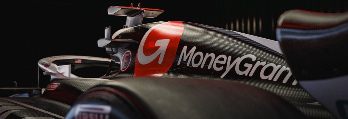 Fotos: Haas apresenta VF24 para nova temporada da F1