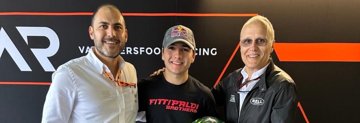 Enzo Fittipaldi homenageia Wilsinho Fittipaldi na abertura da temporada da F2, no Bahrein