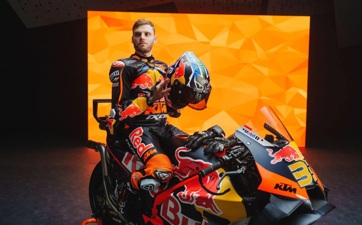 MotoGP: Com Binder e Miller, KTM exibe nova RC16 para temporada 2024 Lançamento KTM 2024 - Jack Miller Brad Binder