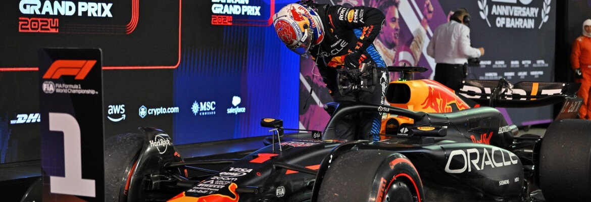 F1: Max Verstappen e Lewis Hamilton são destaques com recordes no Bahrein