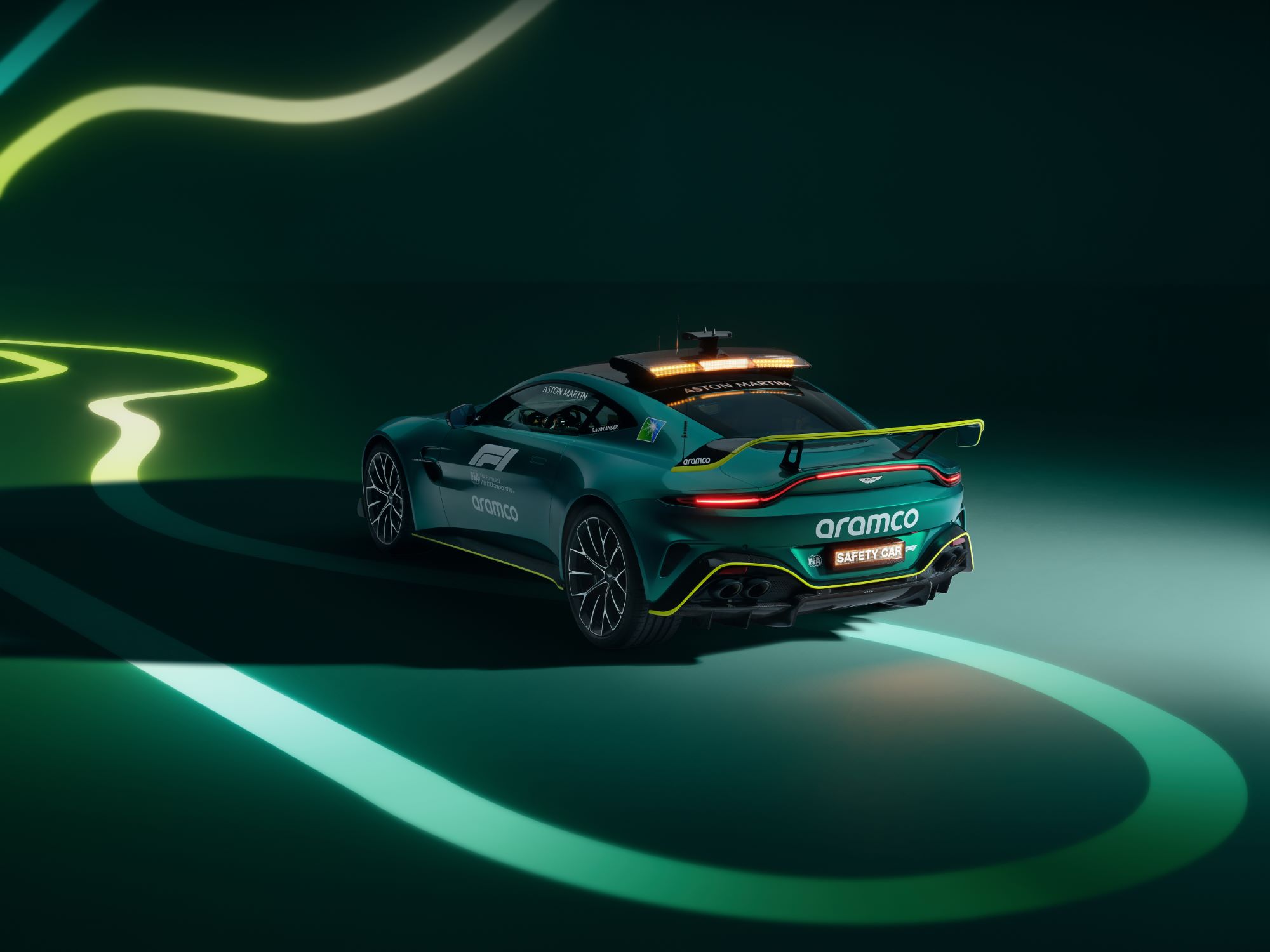 F1: Aston Martin Vantage bate recordes como novo Safety Car Oficial da FIA F1: Aston Martin Vantage bate recordes como novo Safety Car Oficial da FIA