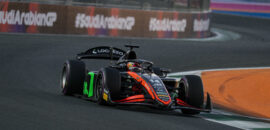 F2: com ultrapassagem dupla, Enzo Fittipaldi toma liderança e vence corrida 2 em Jeddah
