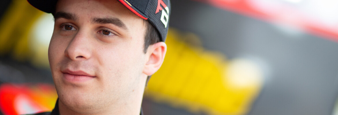 Segundo no grid, Felipe Baptista aprova adiamento da Corrida Principal por chuva no Velocitta