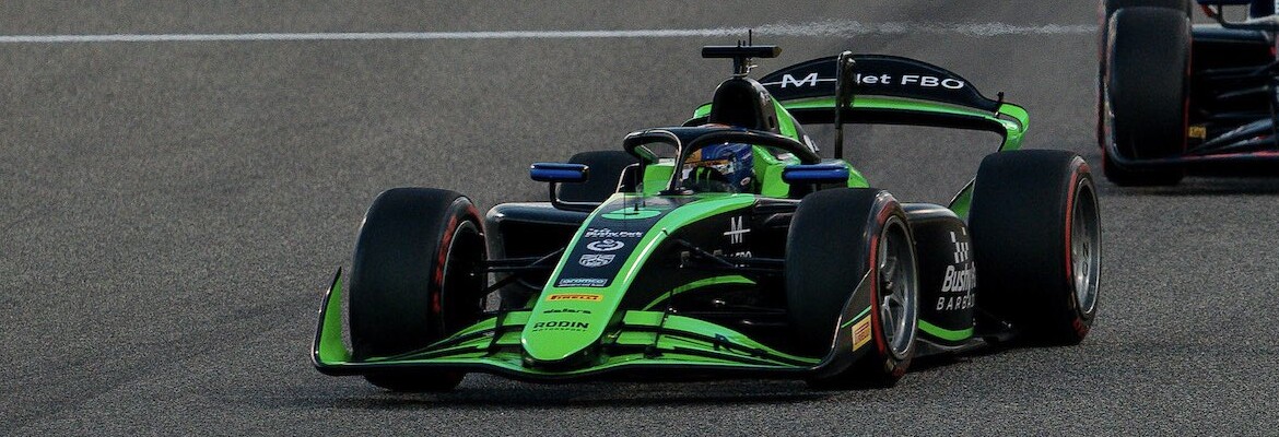 Maloney vence corrida 2 e “varre” etapa da F2 no Bahrein