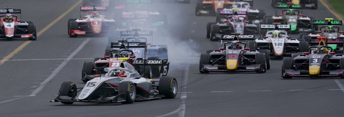 F3: Stenshorne leva a melhor em batalha com Van Hoepen e vence corrida 1 na Austrália