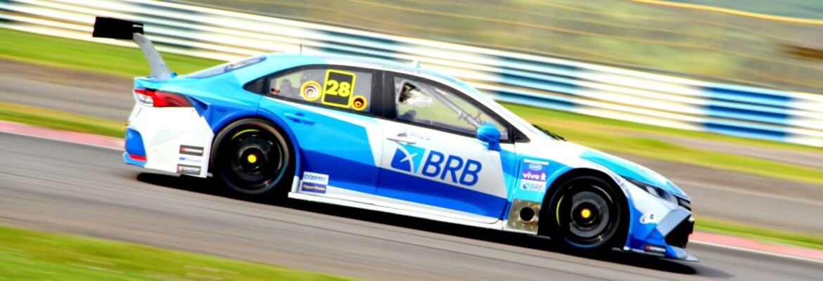 Stock Car: Enzo Elias lidera Sprint, briga pelo top10 e quer mais no domingo em Goiânia