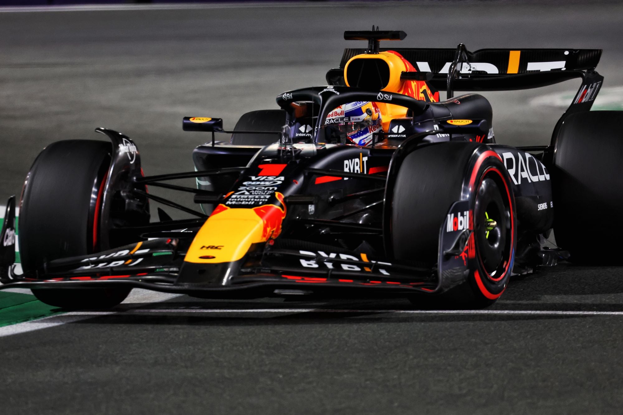 F1: As imagens da pole de Verstappen para o GP da Arábia Saudita; veja as fotos