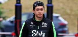 F1: Ferrari nega rumores sobre contratação de Zhou como piloto reserva