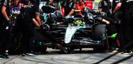 F1: Mercedes explica decisão que levou a estratégia ruim para Hamilton