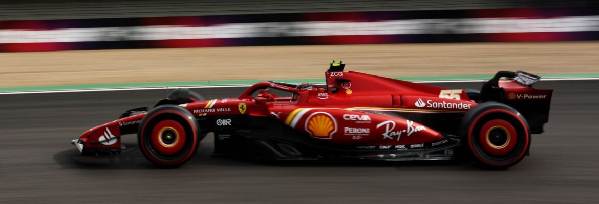 F1: Sainz critica manobra de Leclerc na largada