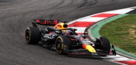 F1: Hamilton e Verstappen enfrentam dificuldades com caixa de brita em Ímola