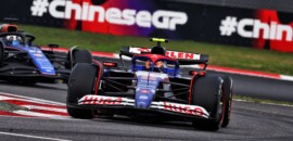 F1: Tsunoda sofreu com falta de ritmo e abandonou em Xangai após toque