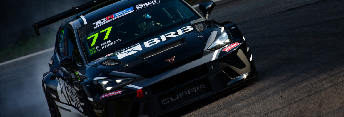 Raphael Reis triunfa em Interlagos e iguala recorde de vitórias no TCR South America