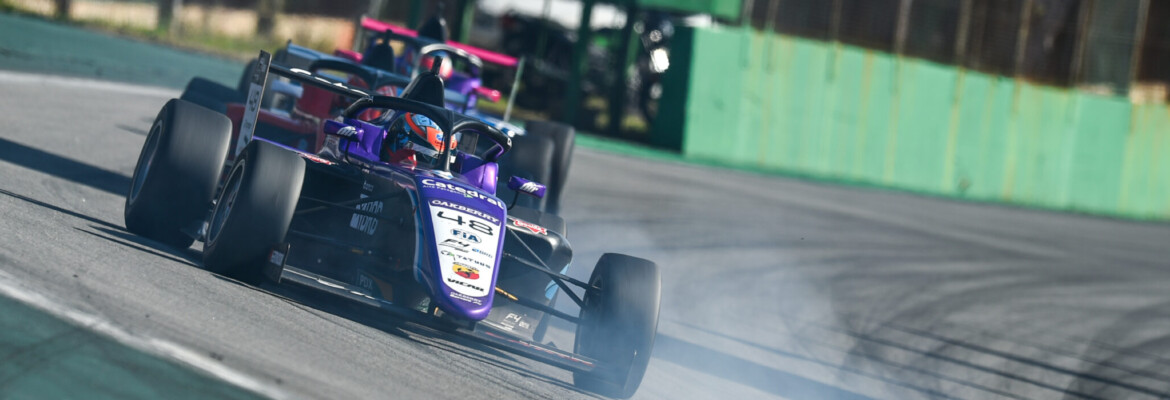 Trappa toma liderança na largada e vence corrida 2 da F4 Brasil