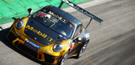 Bassani toma ponta no início e vence na Sprint Challenge em Interlagos