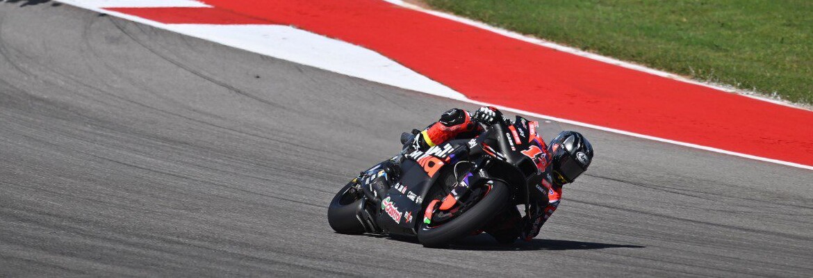 MotoGP: Viñales vê Martín cair, baixa de 2min0s1 e é pole em Austin