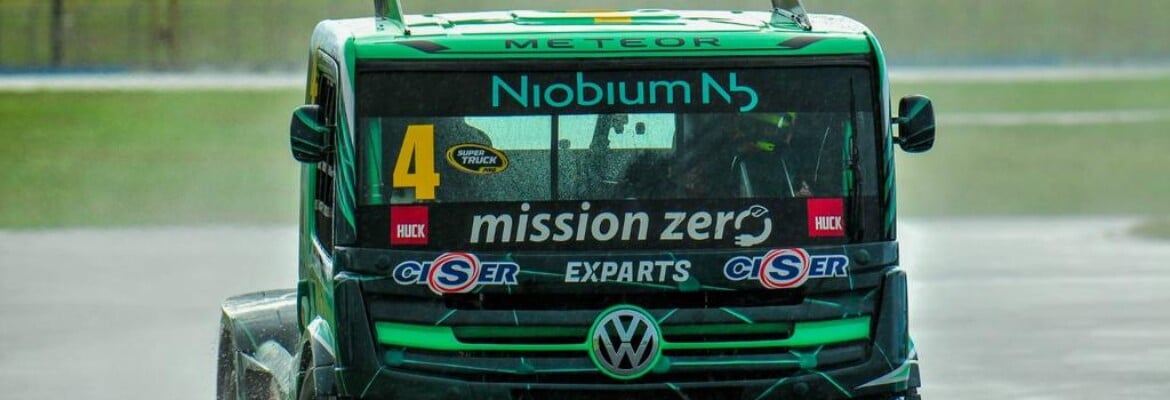 Copa Truck: Felipe Giaffone lidera treino em dia com chuva em Goiânia