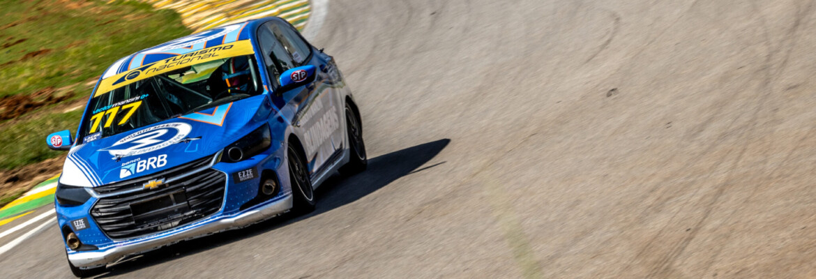 Manzinis nos pódios da Turismo Nacional em Interlagos