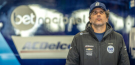 Por determinação médica, Cacá Bueno está fora da etapa da Stock Car após acidente em Interlagos