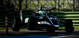 Em Ímola, Matheus Ferreira representa o Brasil na F4 Italiana entre 37 pilotos de 24 nacionalidades