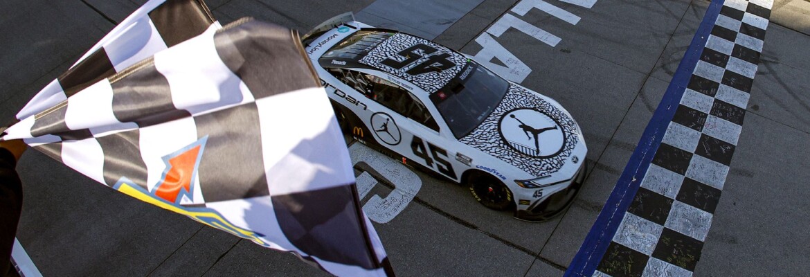 NASCAR: Tyler Reddick triunfa em Talladega após volta final caótica
