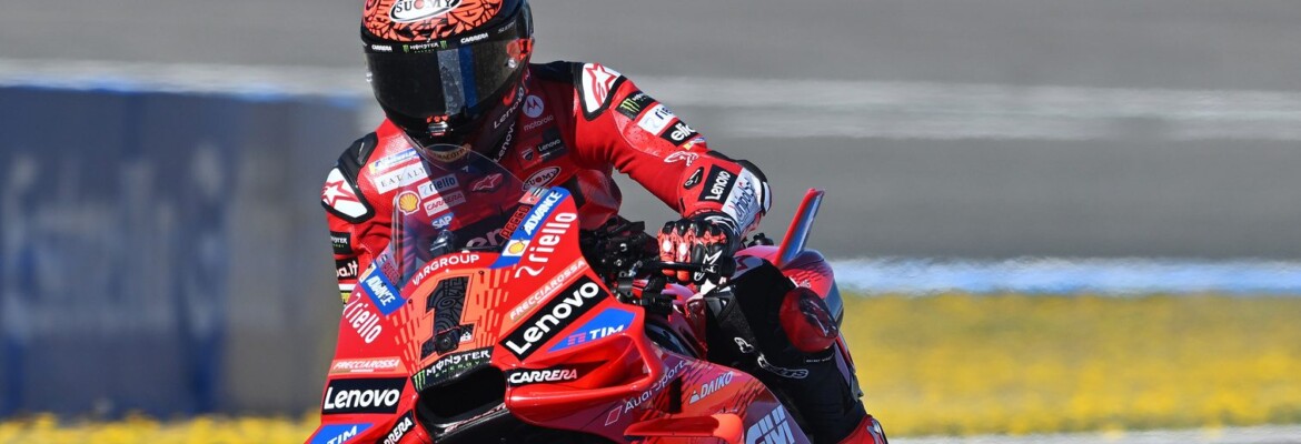 MotoGP: Bagnaia segura Márquez e vence em GP da Espanha emocionante