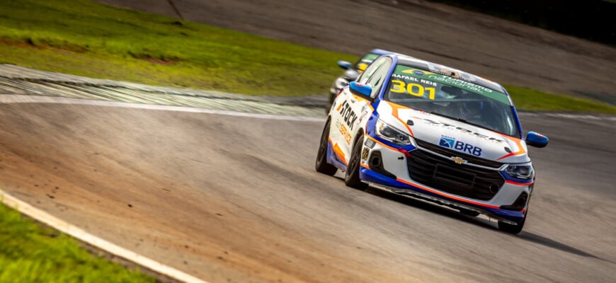 Turismo Nacional: Rafael Reis leva Car Racing a duas vitórias e quatro ...