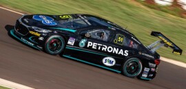 Stock Car: Átila Abreu busca melhora no acerto do carro após sexta-feira de treinos em Cascavel
