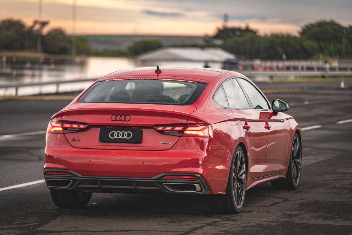 Novos Audi A4 e A5 ganham tração quattro e ficam mais rápidos, image size:1200x800