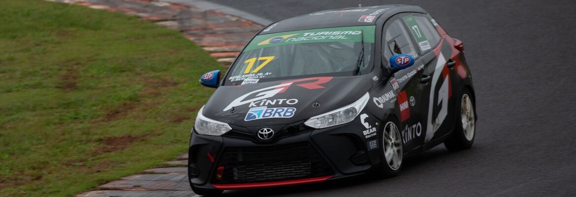 Veja ao vivo a corrida 5 da etapa de Cascavel da Turismo Nacional