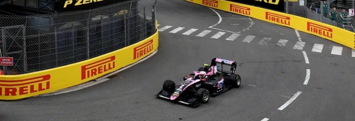 F3: Mini acerta volta e garante pole position em Mônaco