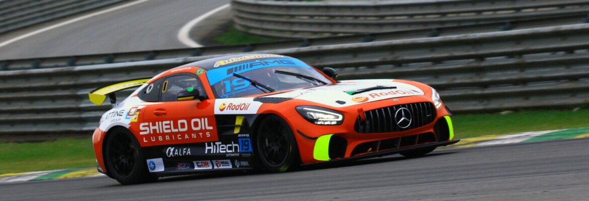 Enzo Gianfratti vence em Interlagos e mantém liderança da AMG Cup Brasil